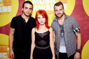 1128669-cmt-paramore-617-409